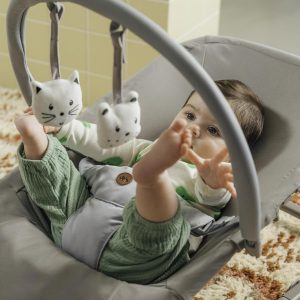 Transat bébé léger et pliable : les 3 modèles qui tiennent vraiment leur promesse de compacité