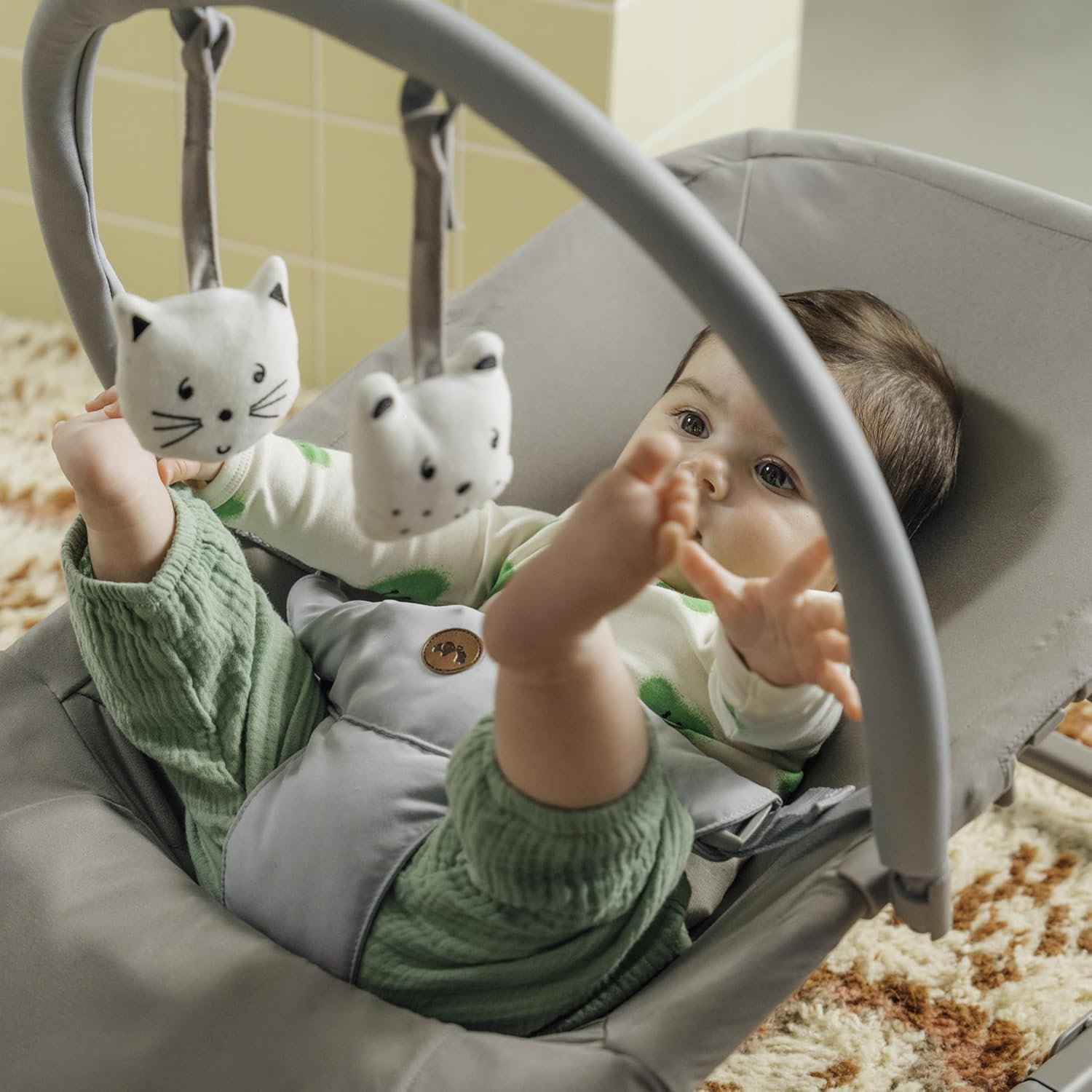 Bebeconfort Aster transat bébé pas cher léger et pliable ultra compact